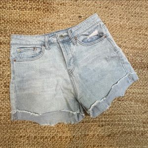 Mom jeans style jean shorts